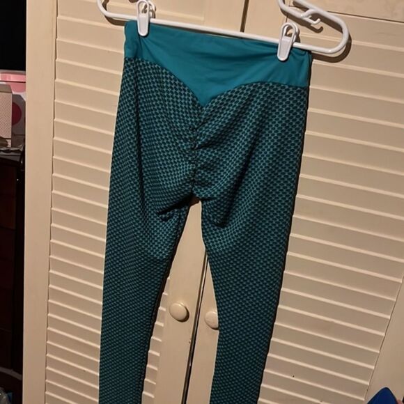 Blue Bubble Scrunch Butt Gym Leggings - Picture 4 of 4